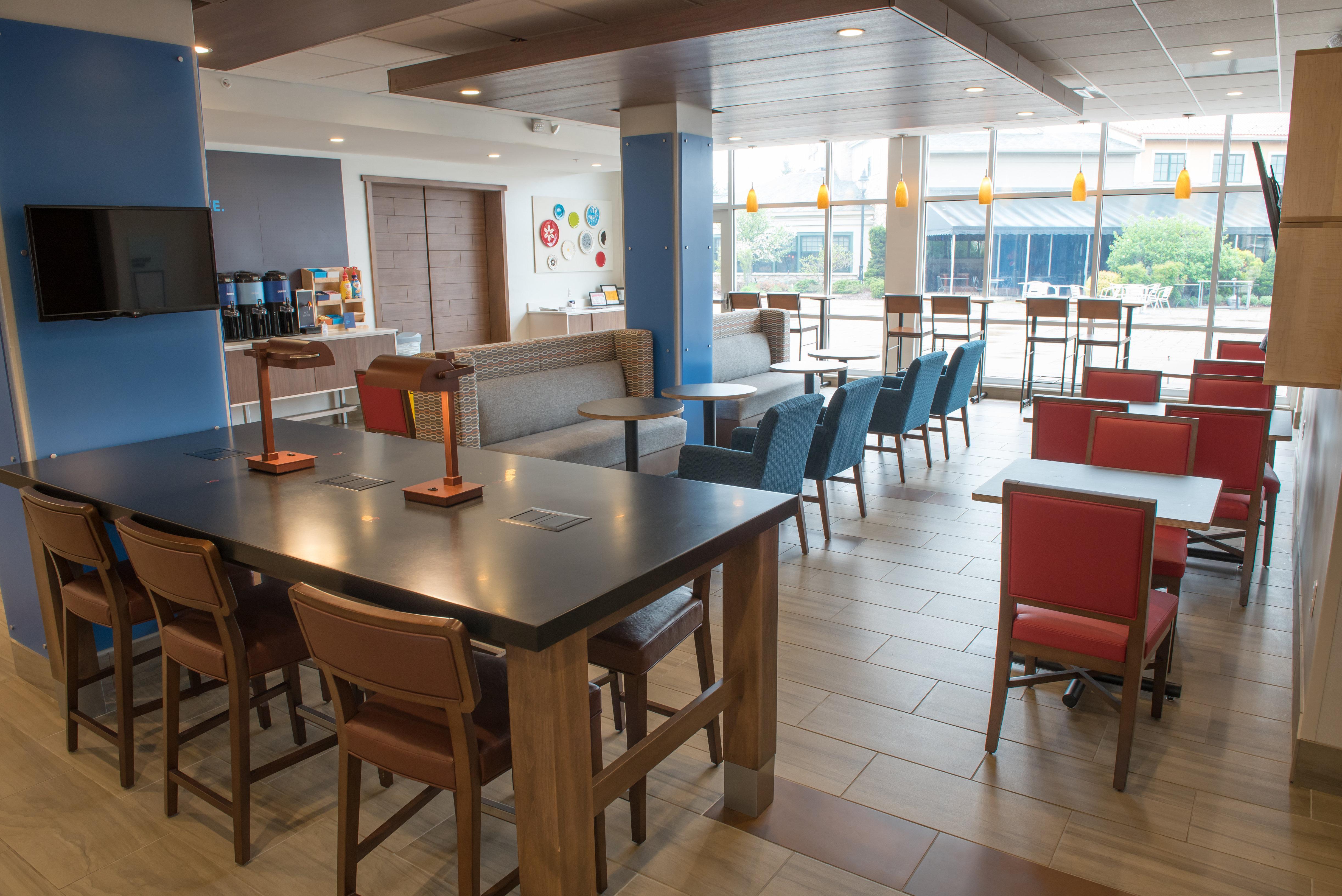 Holiday Inn Express & Suites - Fort Wayne North By Ihg Sunnybrook Acres Экстерьер фото